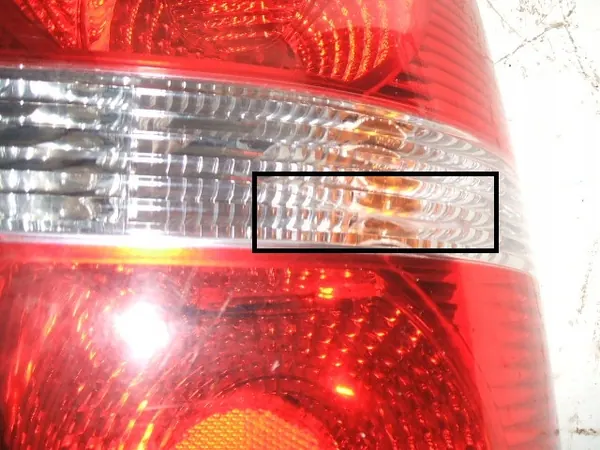 Höger bakljus Volkswagen Touran I image 4