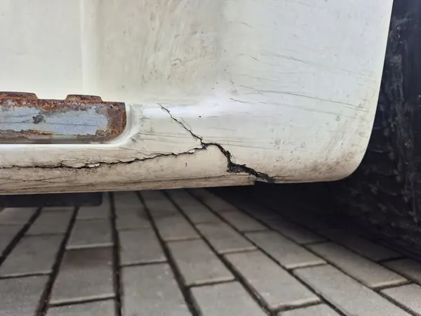 Grille de marchepied gauche blanche MAN TGX Euro 6 image 2