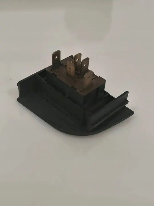 Audi Coupe 1994 Rechter Deurafwerkingselementen OEM 895867172A image 8