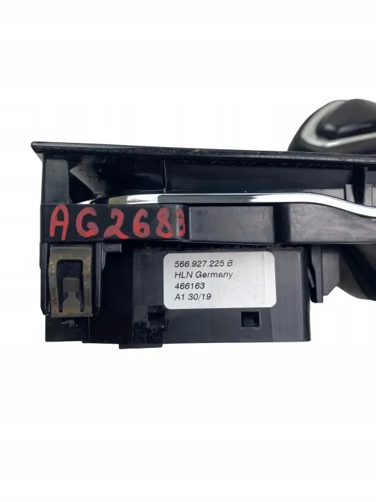 Panel de faldón de palanca Skoda OE 566713203A - Usado image 10