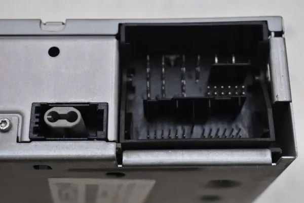Radio Navi SD Lukija OEM 5Q0035840C Skoda Octaviaan image 8