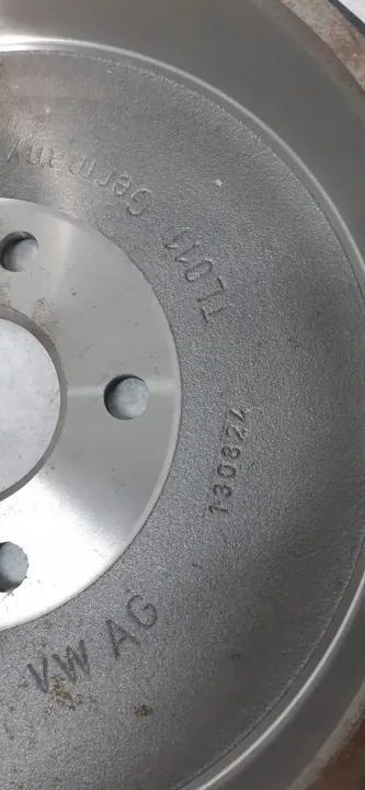 Remtrommel achter rechts OEM 1EA609617E voor VW ID.4 image 5