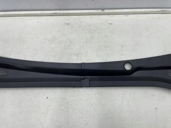 Moldura parabrisas VW Golf 7 OEM 5g1819404a image 3