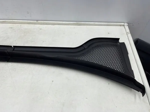 Moldura parabrisas VW Golf 7 OEM 5g1819404a image 6