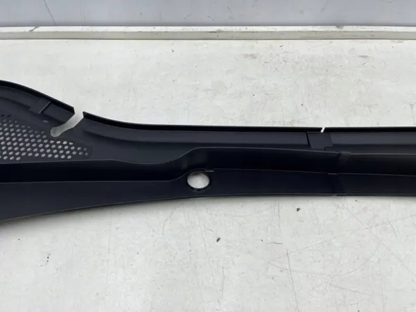 Moldura parabrisas VW Golf 7 OEM 5g1819404a image 8