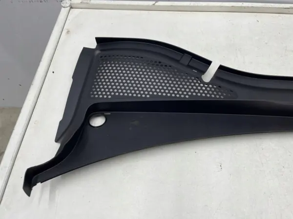 Moldura parabrisas VW Golf 7 OEM 5g1819404a image 9