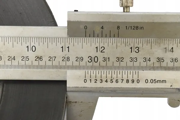 Rear Brake Discs and Pads 295mm Mercedes GLA II H247 A W177 image 6