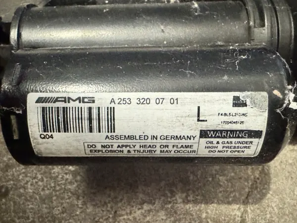 Amortecedor Airmatic Esquerdo Mercedes GLC 63S AMG A2533200801 image 3