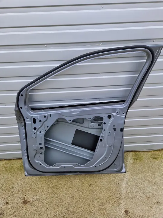 OEM 4K8821131B Rechte Vordertür für BMW 2 U06 image 3