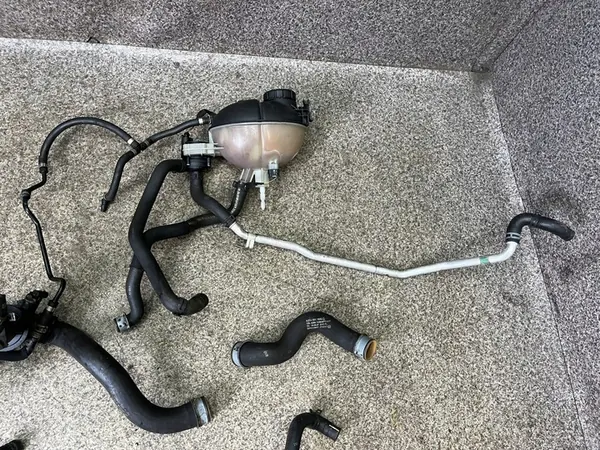 Vesijohtopumpun Kokoonpano Mercedes W204 2.2 CDI image 2