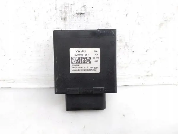 OEM 5Q0906121N Ruiskutusohjausmoduuli image 2