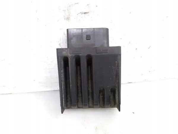 OEM 5Q0906121N Ruiskutusohjausmoduuli image 3