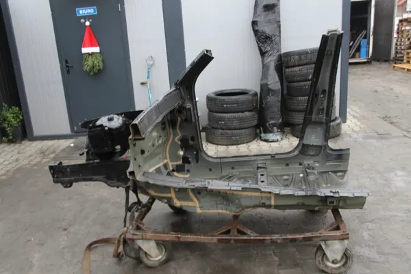 Mercedes GLK Fram Höger Stänkskärm OEM image 3
