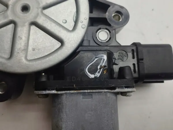 Motor de techo solar Tesla ED464520 lado derecho 2014 image 6