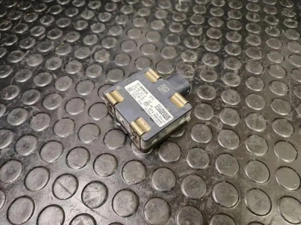 VW Passat B8 Radar OEM 3Q0907561B - Begagnad image 3