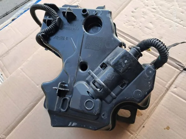 FAP Fluid Tank Citroen C4 Picasso II 1.6 9674605580 image 2