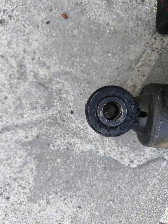 Bakre stötdämpare Mercedes Sprinter 906 Crafter a9063261300 image 3