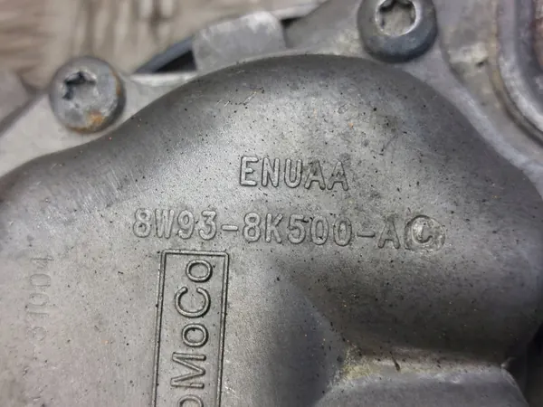 Vesipumppu OEM 8W93-8K500-AC Jaguar XF 5.0:lle image 3