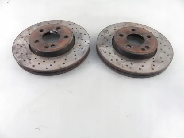 Etujarrutuslevyt OEM TARCZE HAMULCOWE PRZÓD MERCEDES CLA X117 CLA 180 d image 4