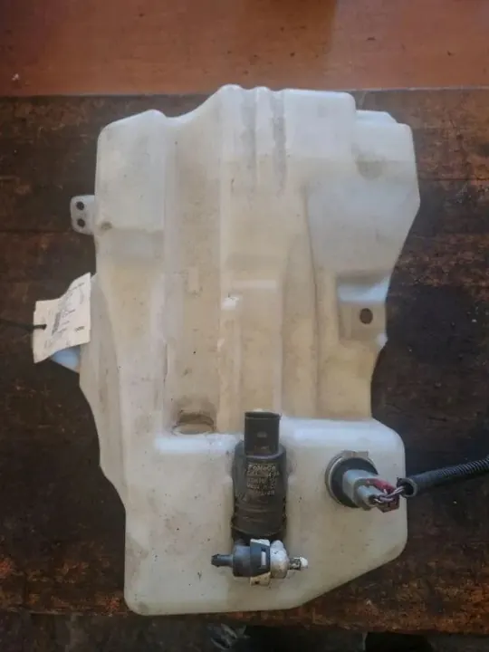 Spolarbehållare CV44-13K175-AE för Ford Kuga MK2 image 2