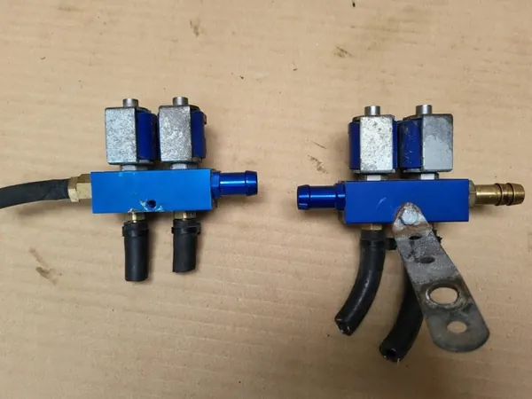 Rampe d'injection gaz OEM 67R-011049 - Audi OE d'occasion image 2