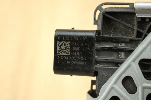 BMW 430iX G22 G30 G26 G20 Vähennysventtiili OEM 9469023 image 4