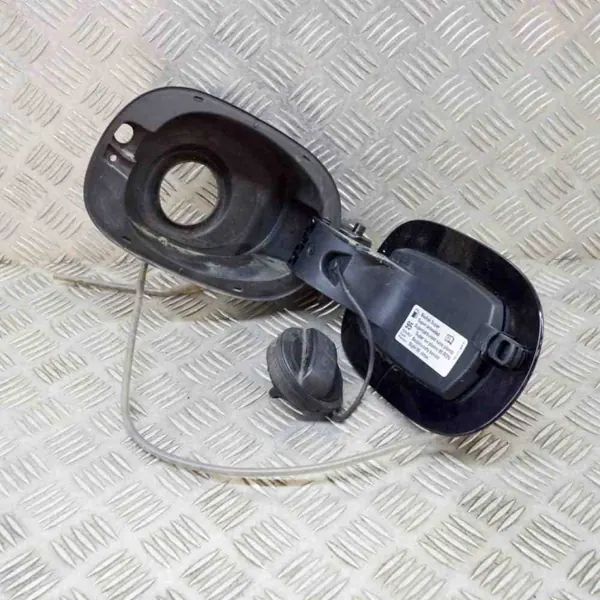 Tapa de combustible Porsche OEM 7P5809857 Cayenne 4.8L image 3