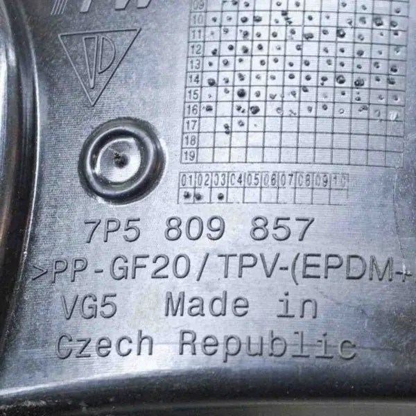 Tapa de combustible Porsche OEM 7P5809857 Cayenne 4.8L image 4