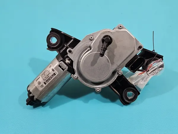 Heckwischermotor VW Passat B7 Kombi image 3