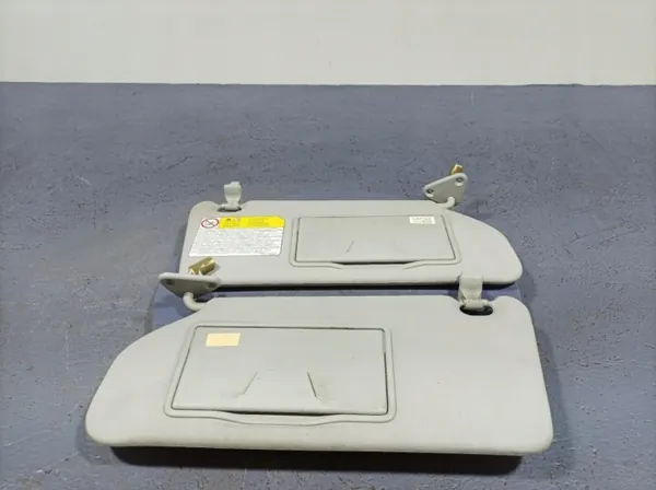 Mitsubishi OE Solskydd OEM 7620A636 Begagnad image 2