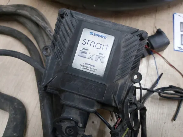 Kit GPL LOVATO SAMRT - Sistema Smart ExR 4 Cilindros image 3