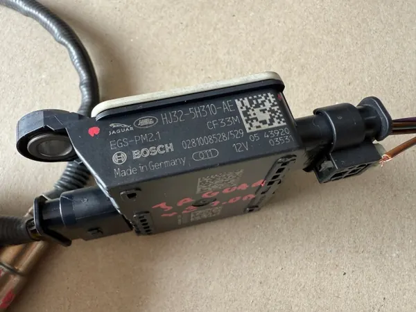 Sonde Lambda Jaguar OEM HJ32-5H310-AE pour XF XE image 5