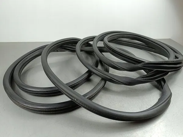 Vedação da porta dianteira Honda CR-V 2025 FOB52497 image 3