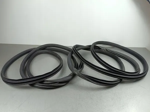 Vedação da porta dianteira Honda CR-V 2025 FOB52497 image 4