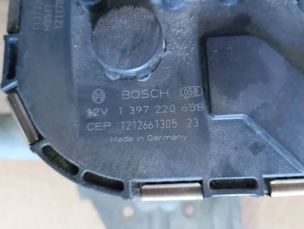 Pyyhkijämekanismi moottorilla Skoda Superb II image 3