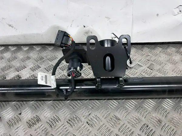 Jeu de crochet de remorque Tesla Model X OEM 102758100F image 10