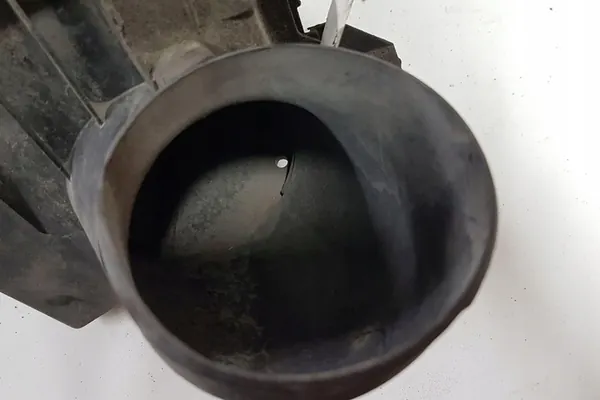 Ilmansuodattimen kotelo MERCEDES-BENZ E (W211) 2.2L diesel A6040940604 image 5