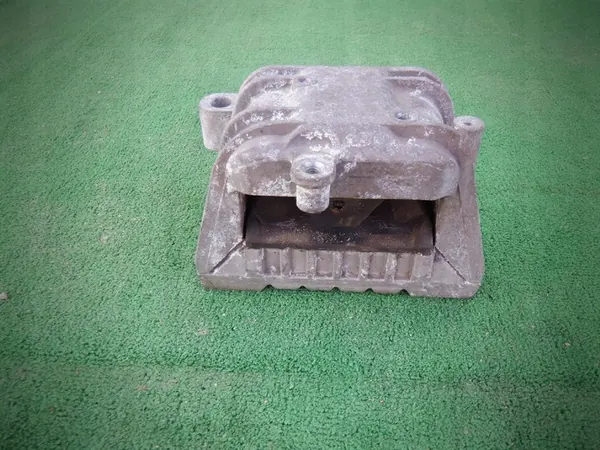 VW PASSAT B6 Supporto Motore 1K0199262P image 3