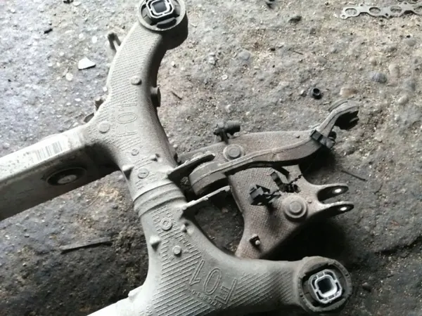 Hinterfedern BMW 7 F01/F02 OEM 6784350 image 7