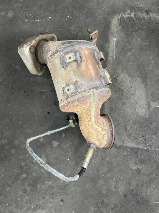 Opel OE Katalysator 55579745 - Gebruikt image 2