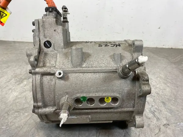 Motor elétrico MG ZS OEM TZ204XS1481 - Usado image 9