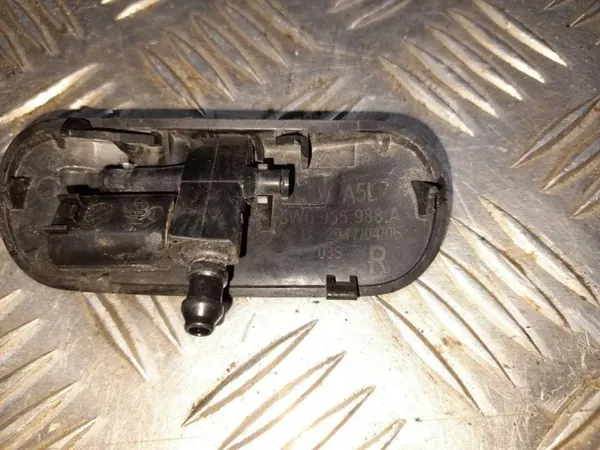 Audi A5 8W6955988 Front rechts Scheibenwaschdüse image 3
