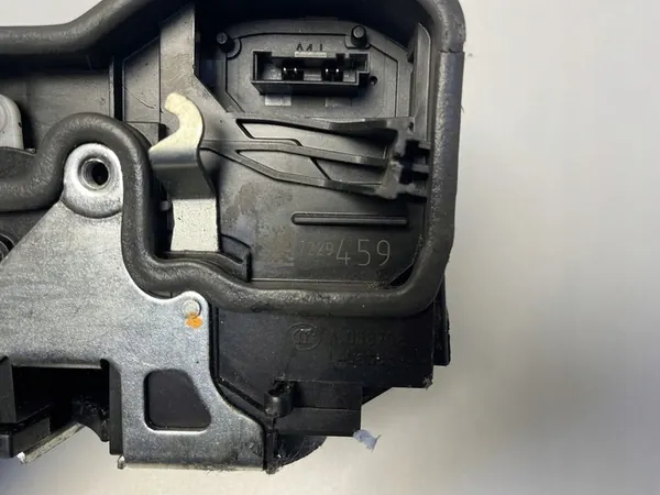 BMW 3 E90 E91 2008 Bakdörrslås image 8