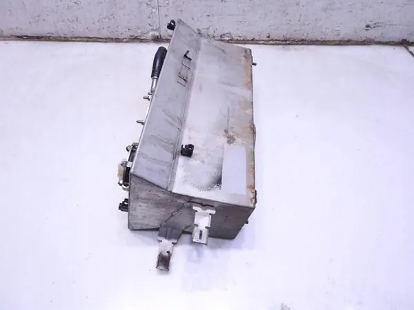 Bränsletank OEM 987654321 för VW Touran 1T3 1.4 TSI image 4