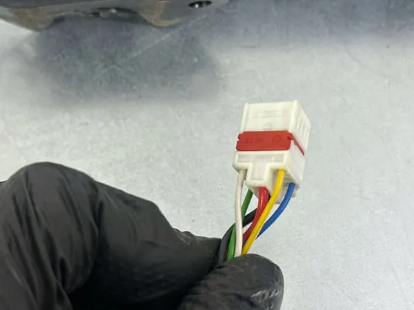 Volkswagen OE 3G9827552 Bagageutryckare image 6