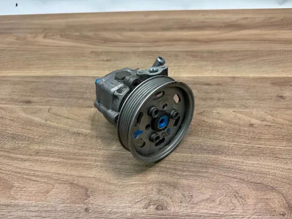 Bomba de direção assistida VW T5 T6 image 2