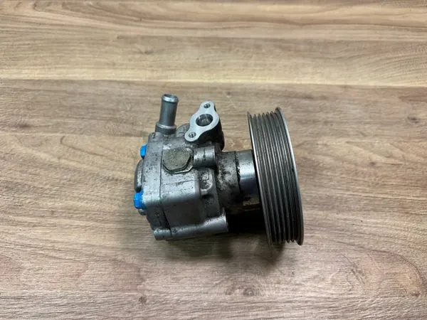 Bomba de direção assistida VW T5 T6 image 3