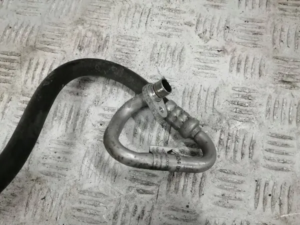 Tuyau de climatisation Dacia Duster II 1.3 TCE 924902890R image 2