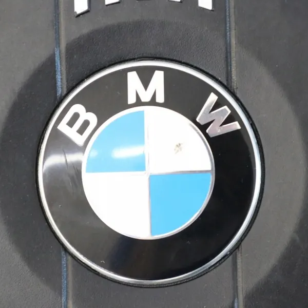 Couvercle moteur BMW OEM 7641556 pour Série 5 G30/G31 image 4