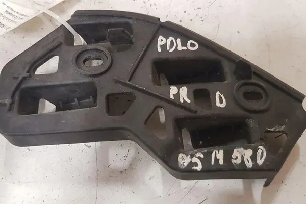 Deslizamento direito do para-choque dianteiro VW POLO 6Q0807184A image 2